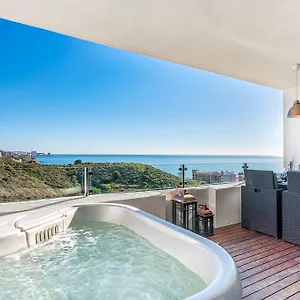 Carvajal Luxury - Free Parking Apartment